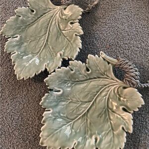 Rare Vintage Green Leaf Ceramic Plates Satin Rope Handles